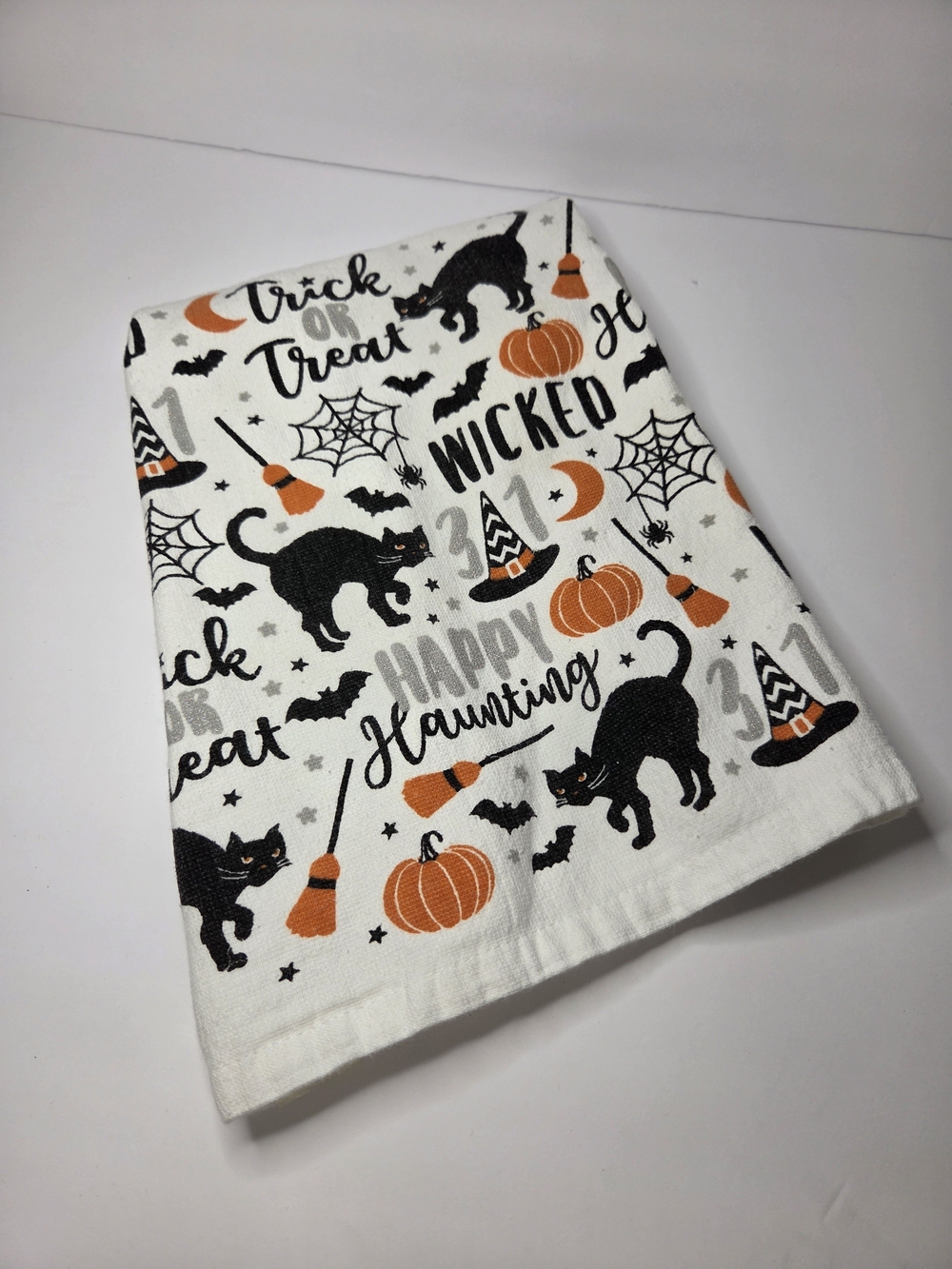 Halloween Kitchen Towel Black Cats Pumpkins Witch Hats Happy Haunting